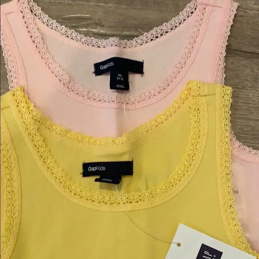 Gap short sleeve top